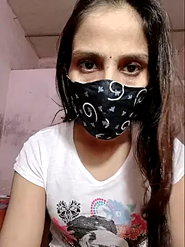 Snapshot of DIVINEDIVAA chatting on October 12, 2:24 am DIVINEDIVAA online show from October 12, 2:24 am
