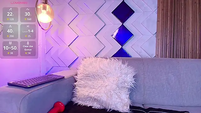 Matti sofia  online show from November 19, 7:03 pm