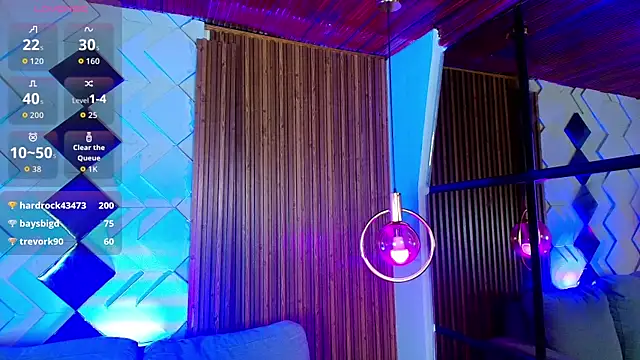 Matti sofia  online show from October 29, 7:02 pm