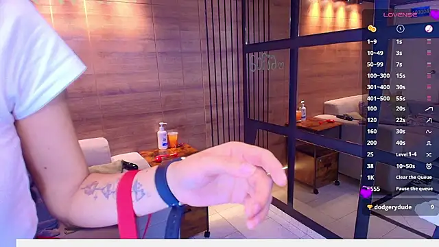 Matti sofia  online show from February 24, 10:49 am