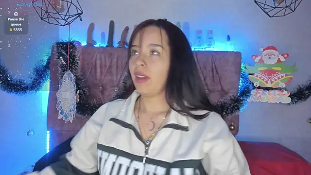 Snapshot of Mia_lopez_1 chatting on December 2, 11:34 am Mia lopez 1 online show from December 2, 11:34 am