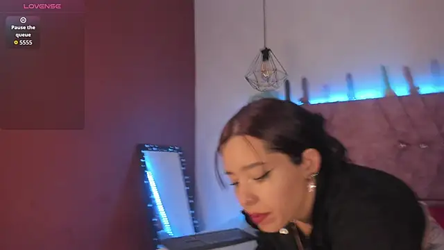 Snapshot of Mia_lopez_1 chatting on November 7, 11:26 am Mia lopez 1 online show from November 7, 11:26 am