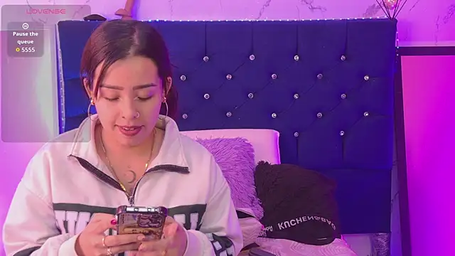 Mia lopez 1 online show from July 8, 6:52 pm