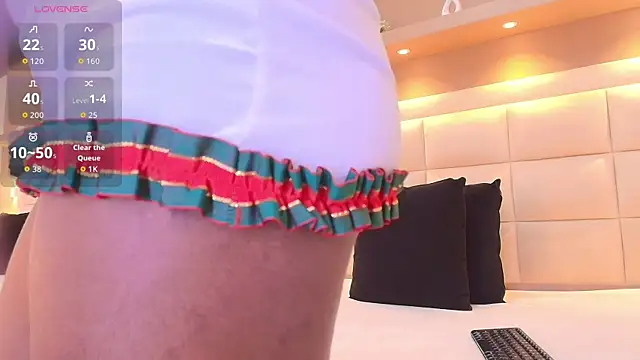 TracyDavis  online show from December 19, 12:18 pm