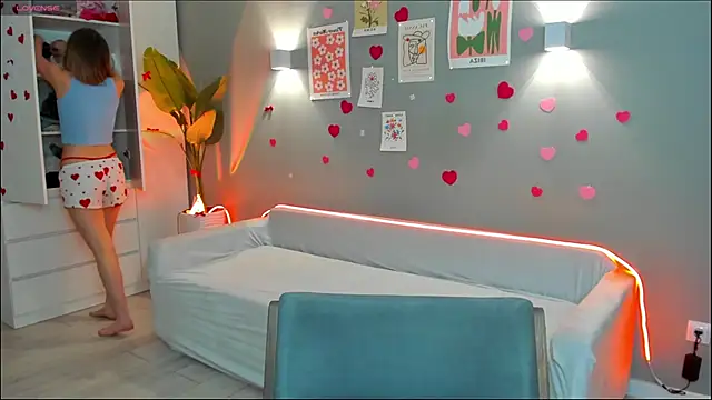 linakorvin online show from February 18, 1:40 pm