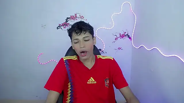 Im david02 online show from November 21, 12:48 pm