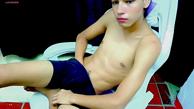 Im david02 online show from November 8, 12:31 pm