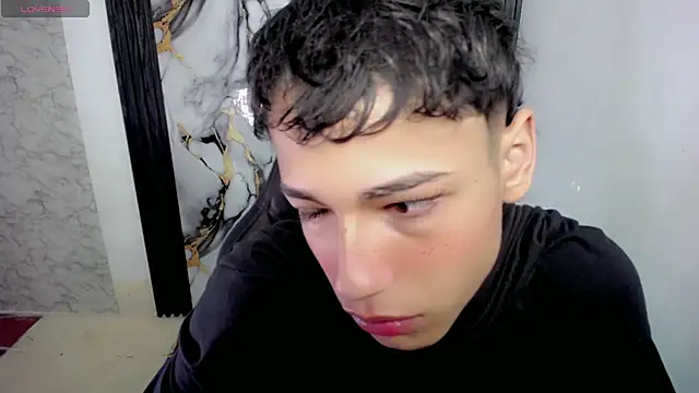 Im david02 online show from December 1, 1:12 pm