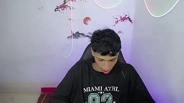 Im david02 online show from November 15, 1:04 pm