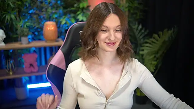 Snapshot of xoxo_molly chatting on November 26, 9:04 pm xoxo molly online show from November 26, 9:04 pm