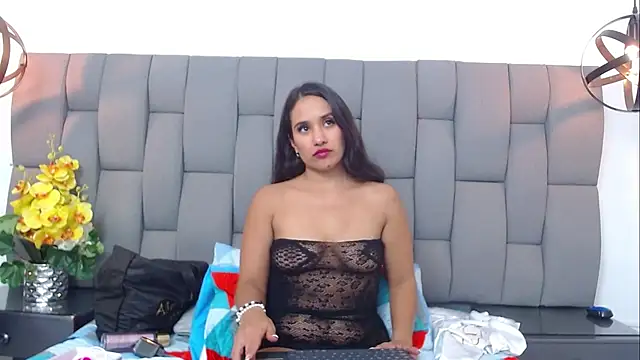 Emilysweet2 online show from January 16, 6:01 pm