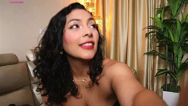 JulianaPons online show from July 21, 9:16 pm