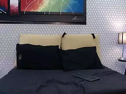 Snapshot of Mich_zoe chatting on October 3, 12:06 pm Mich zoe online show from October 3, 12:06 pm