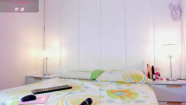 Krystin1 online show from December 23, 4:45 am