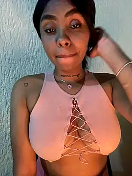 Snapshot of Itanydiorr chatting on October 26, 6:25 am Itanydiorr online show from October 26, 6:25 am