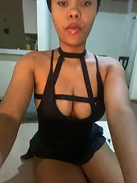 Snapshot of Itanydiorr chatting on October 30, 12:20 am Itanydiorr online show from October 30, 12:20 am