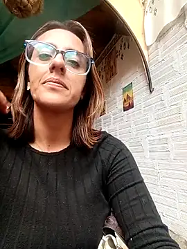 Jade 1-9 online show from October 6, 7:14 pm