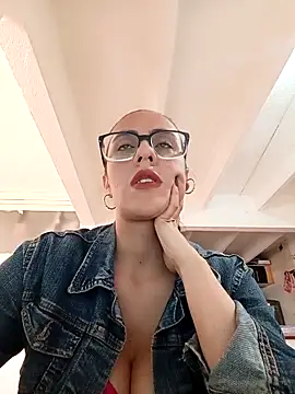 Jade 1-9 online show from February 9, 5:00 pm