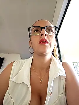 Jade 1-9 online show from December 14, 1:28 pm