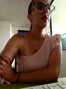 Jade 1-9 online show from November 24, 3:23 pm