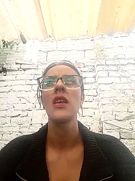 Jade 1-9 online show from November 12, 6:56 pm