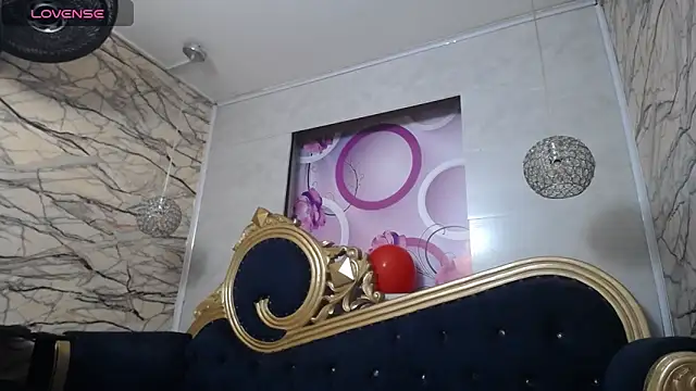 kimberly candy online show from December 17, 7:30 pm