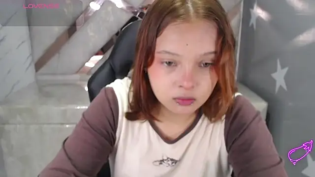 mia foster t online show from April 14, 1:49 pm