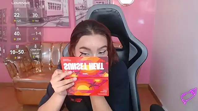 mia foster t online show from January 14, 1:26 pm