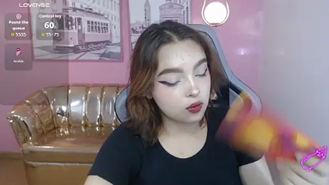 mia foster t online show from January 15, 1:25 pm