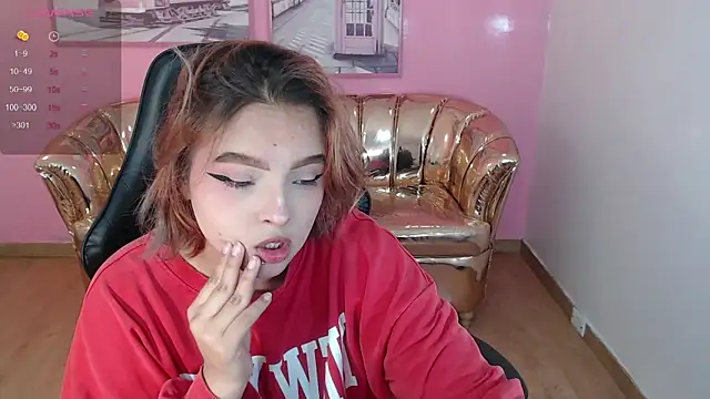 mia foster t online show from November 11, 12:33 pm