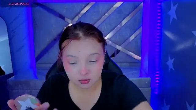 Snapshot of mia_foster_t chatting on June 11, 1:08 pm mia foster t online show from June 11, 1:08 pm