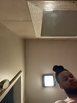 familia0210 online show from November 5, 8:34 pm