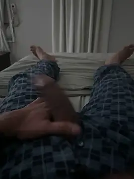 familia0210 online show from October 24, 1:26 am