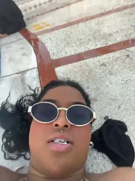 mitschellfox21 online show from April 2, 10:49 pm