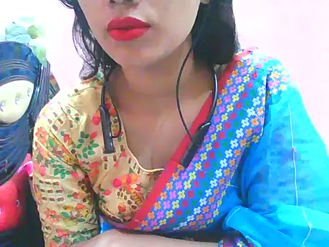 Snapshot of night_queeen7 chatting on October 29, 7:13 pm night queeen7 online show from October 29, 7:13 pm