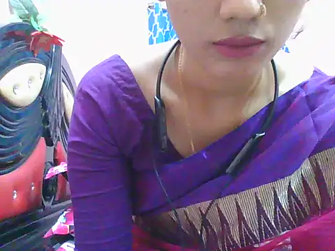 Snapshot of night_queeen7 chatting on October 24, 2:38 pm night queeen7 online show from October 24, 2:38 pm