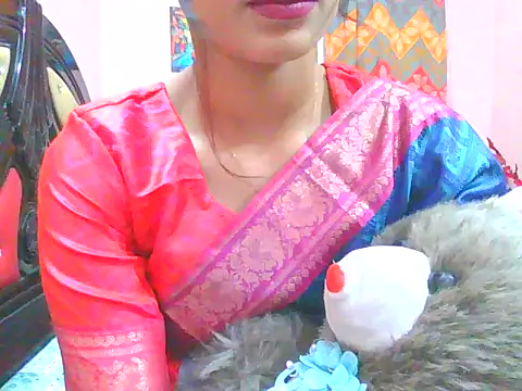 Snapshot of night_queeen7 chatting on December 17, 7:30 pm night queeen7 online show from December 17, 7:30 pm