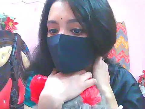 Snapshot of night_queeen7 chatting on December 13, 8:04 pm night queeen7 online show from December 13, 8:04 pm