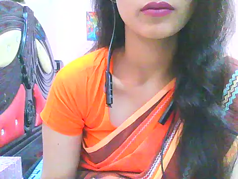 Snapshot of night_queeen7 chatting on November 12, 7:07 pm night queeen7 online show from November 12, 7:07 pm