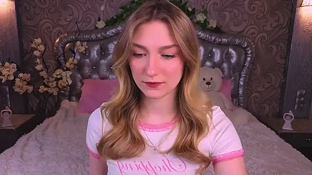 AngelAnabelle online show from March 6, 8:59 pm