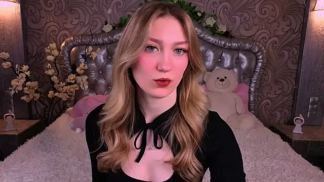 AngelAnabelle online show from March 29, 8:21 pm