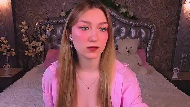 AngelAnabelle online show from March 14, 8:26 pm