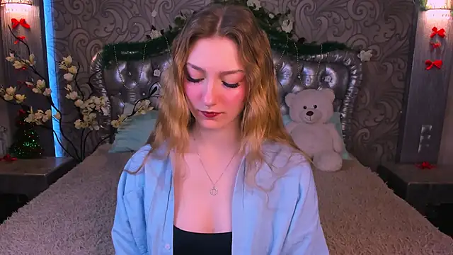 AngelAnabelle online show from January 14, 8:23 pm