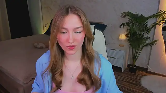 AngelAnabelle online show from October 5, 8:43 pm