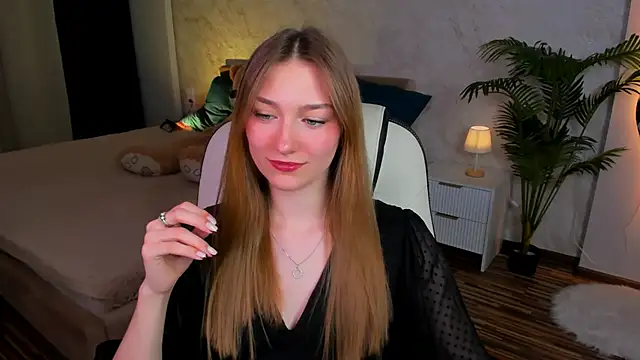 AngelAnabelle online show from October 11, 8:43 pm