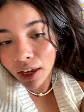 Snapshot of Jules_Angel chatting on October 7, 9:05 pm Jules Angel online show from October 7, 9:05 pm