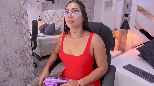 Snapshot of Vanessa_Rain_ chatting on March 2, 7:43 pm Vanessa Rain online show from March 2, 7:43 pm