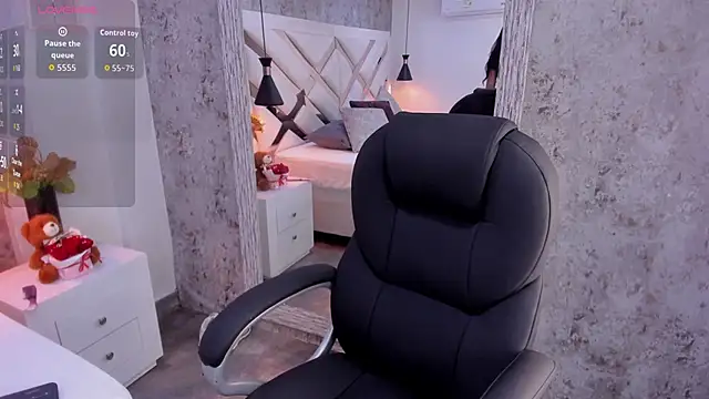 Vanessa Rain  online show from January 16, 6:45 pm