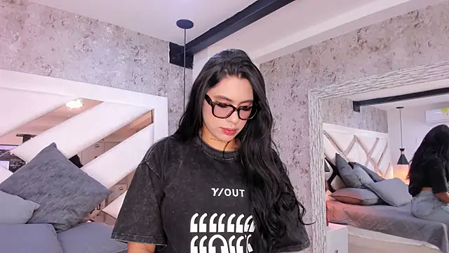 Vanessa Rain  online show from May 16, 7:24 pm