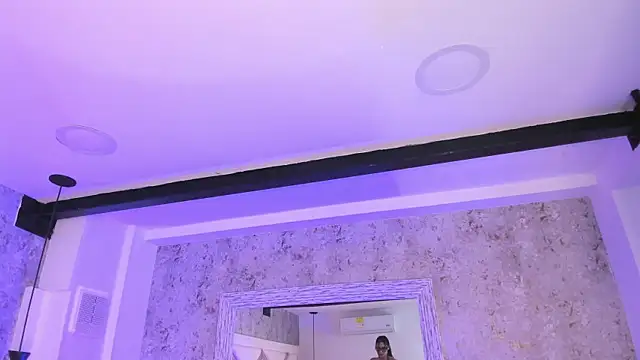 Vanessa Rain  online show from May 7, 7:17 pm